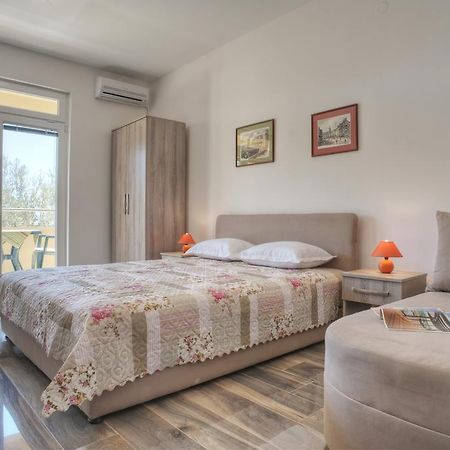 Apartmani Agape Petrovac na moru Exterior foto