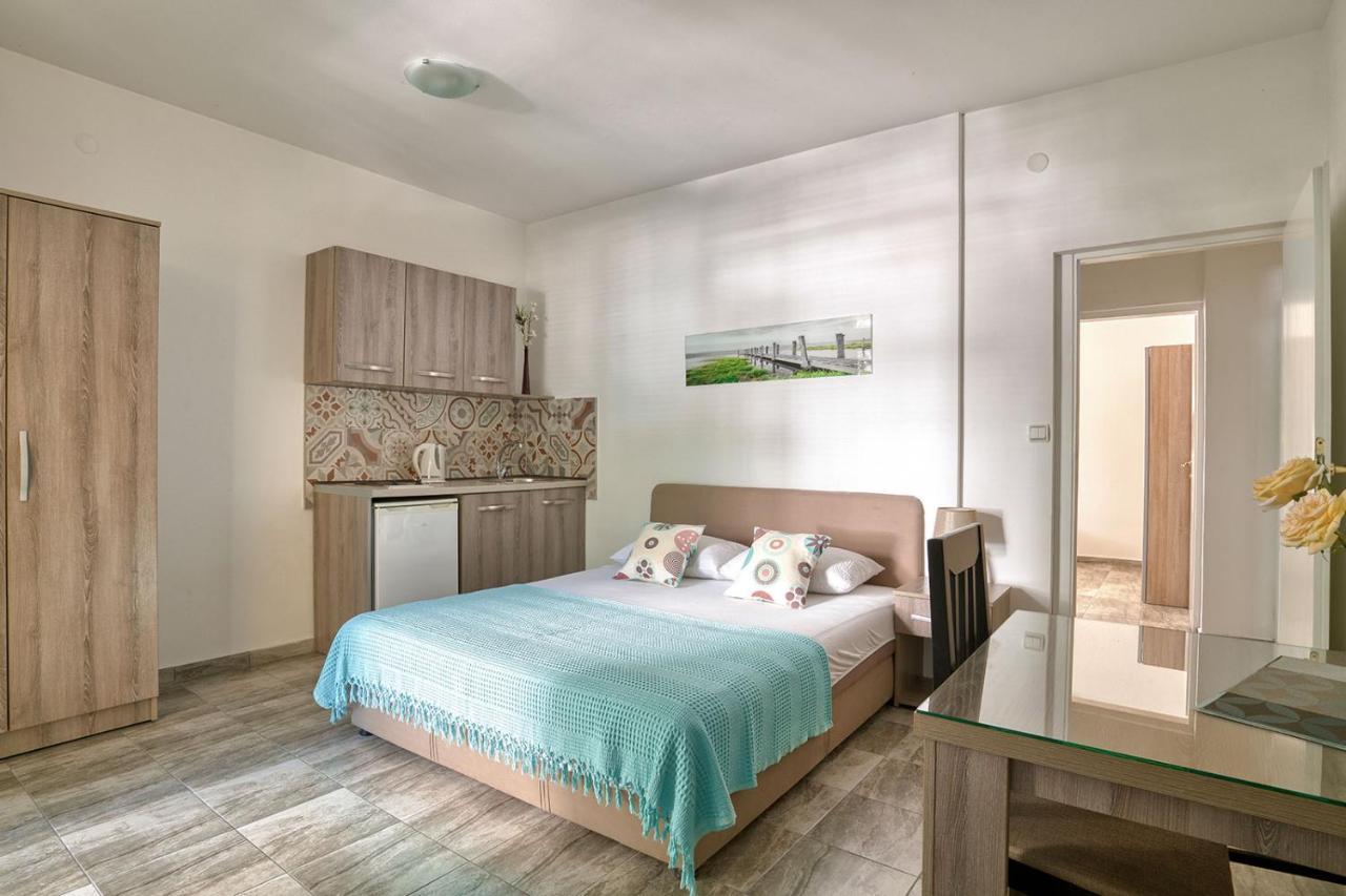 Apartmani Agape Petrovac na moru Exterior foto