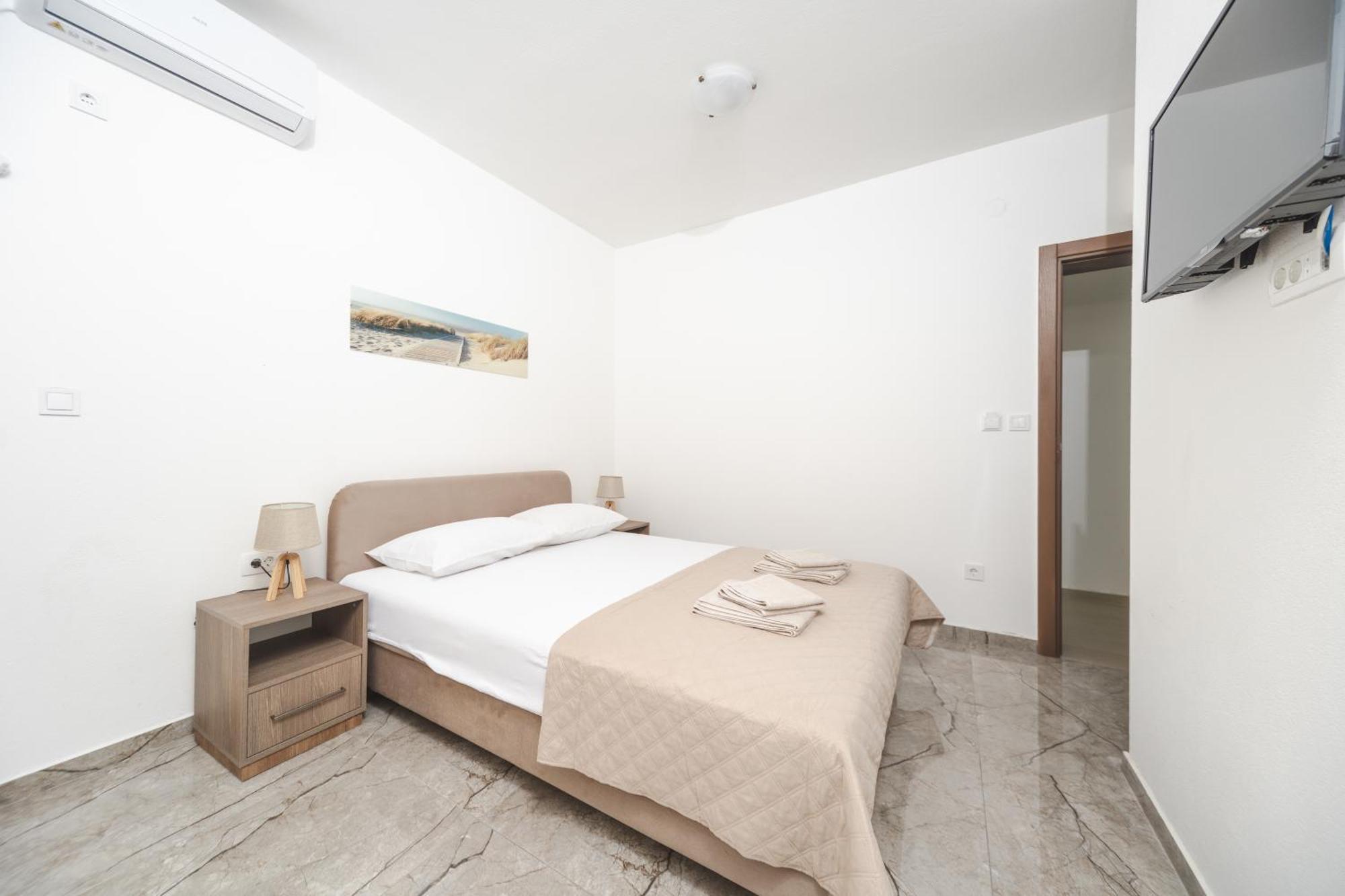 Apartmani Agape Petrovac na moru Exterior foto