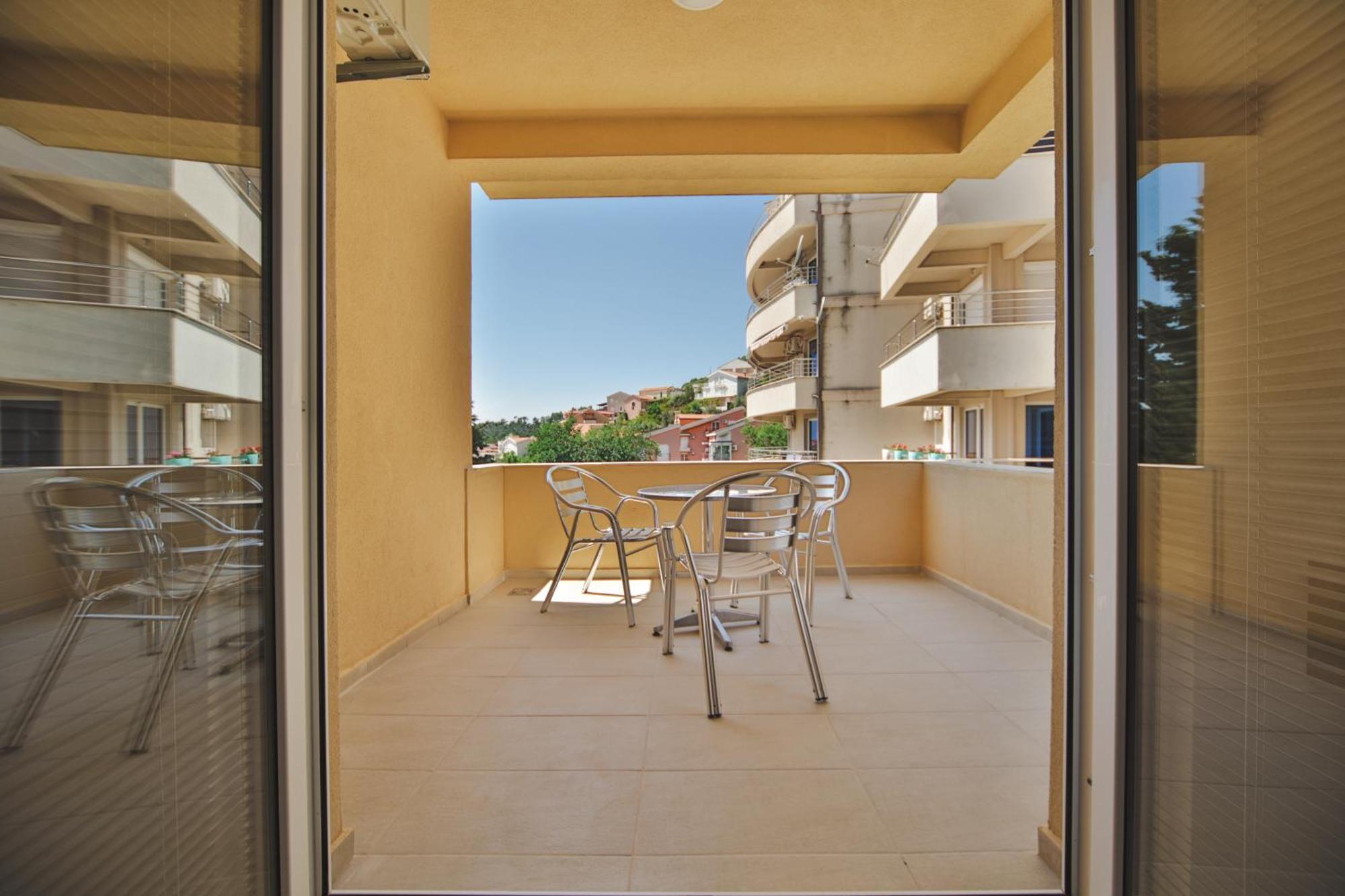 Apartmani Agape Petrovac na moru Exterior foto
