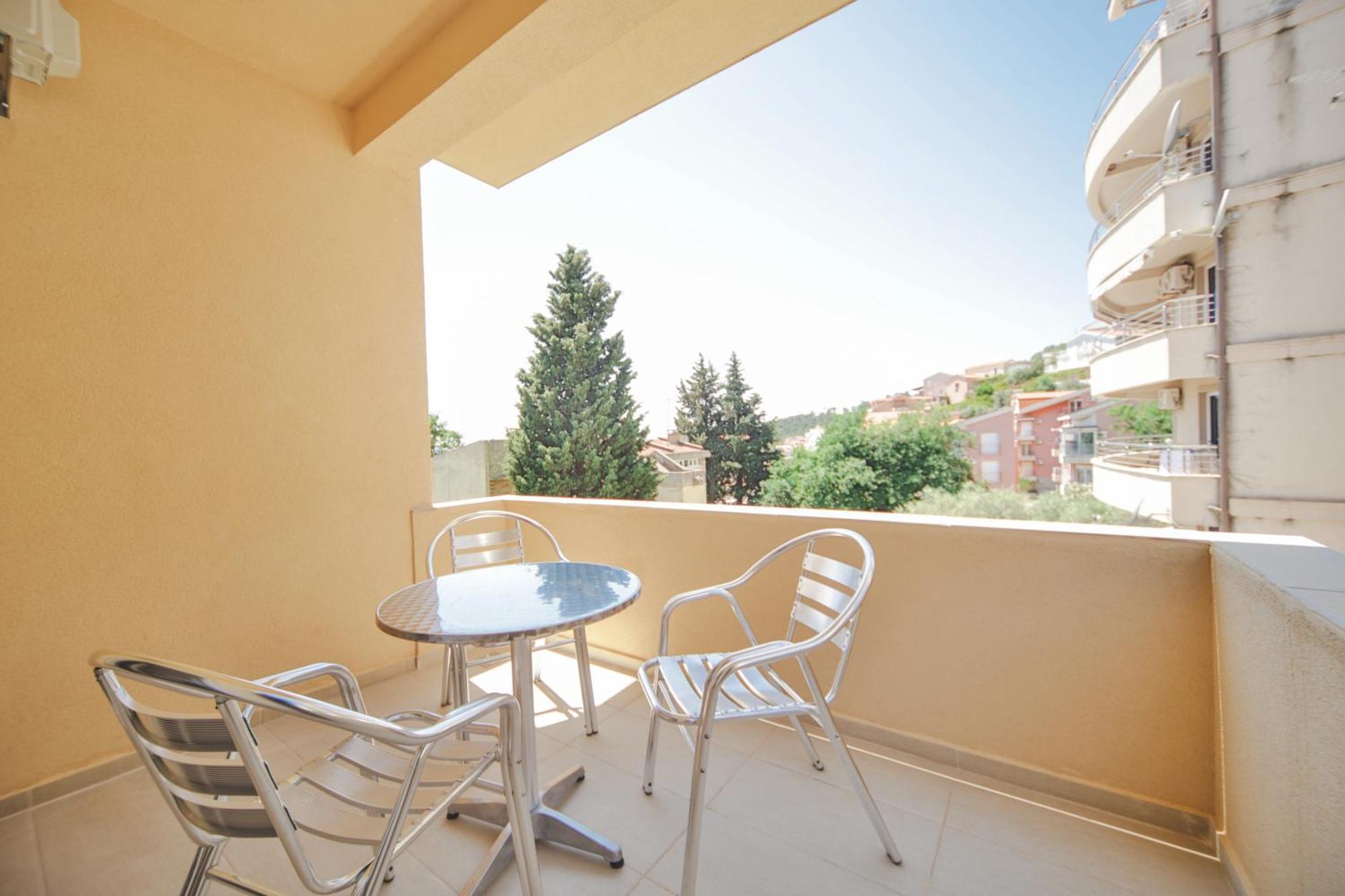 Apartmani Agape Petrovac na moru Exterior foto