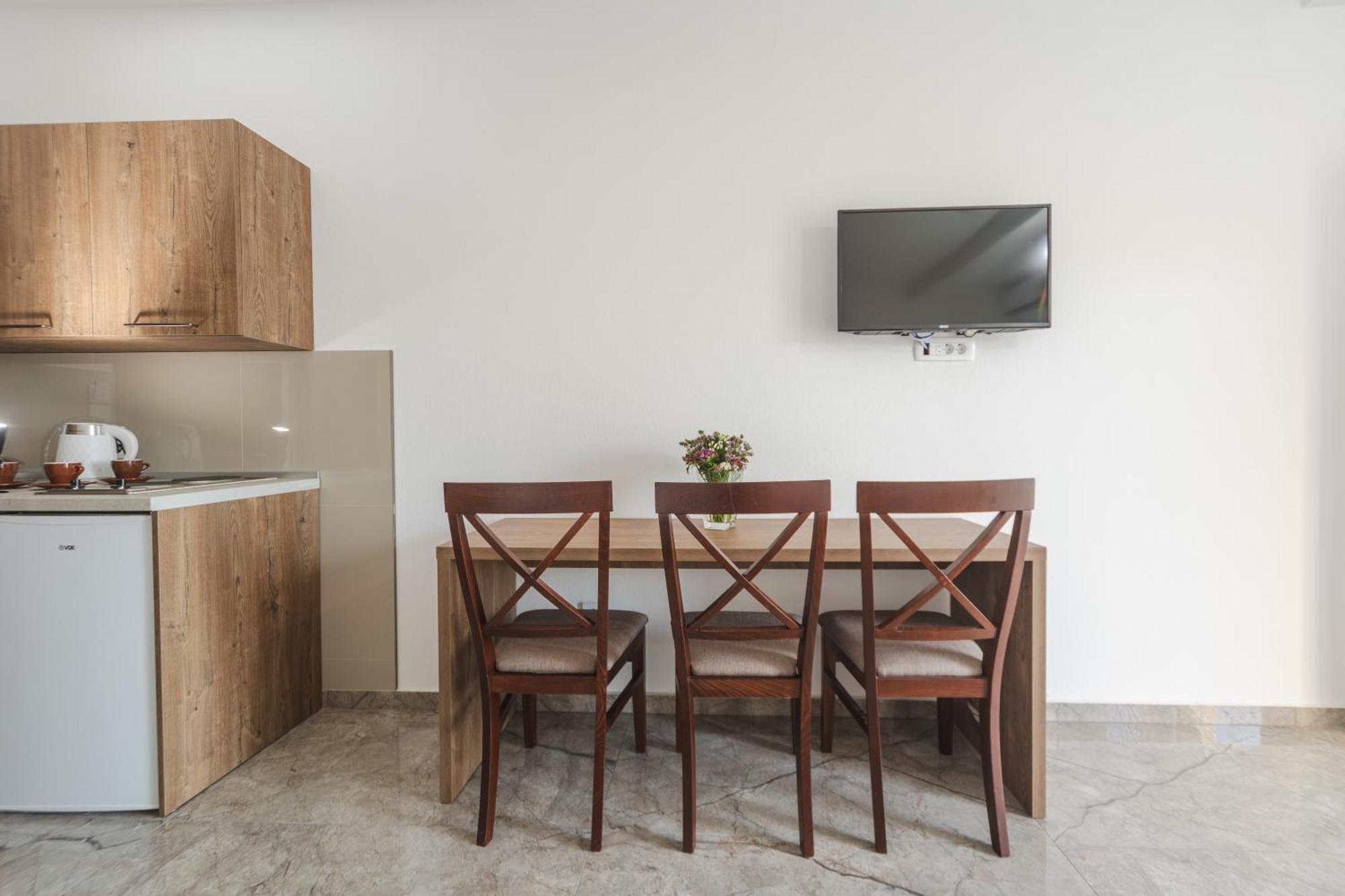 Apartmani Agape Petrovac na moru Exterior foto
