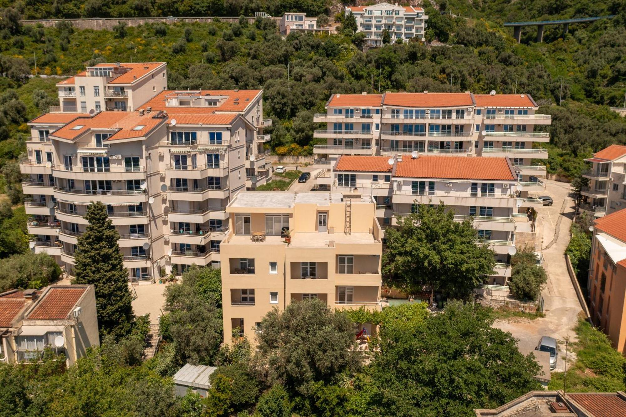 Apartmani Agape Petrovac na moru Exterior foto