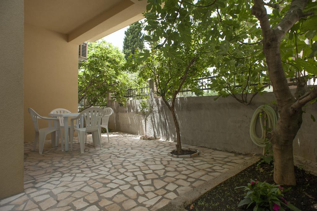 Apartmani Agape Petrovac na moru Exterior foto