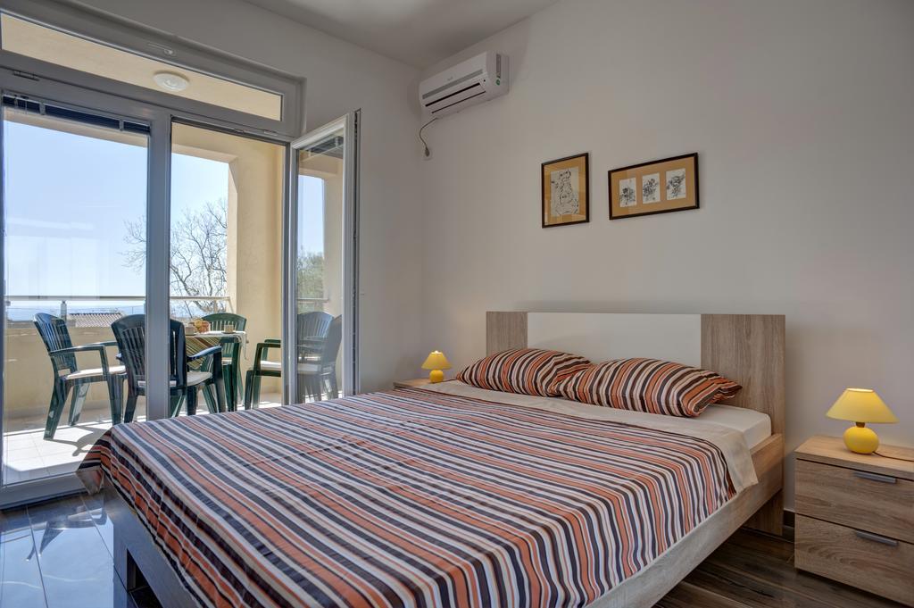 Apartmani Agape Petrovac na moru Exterior foto