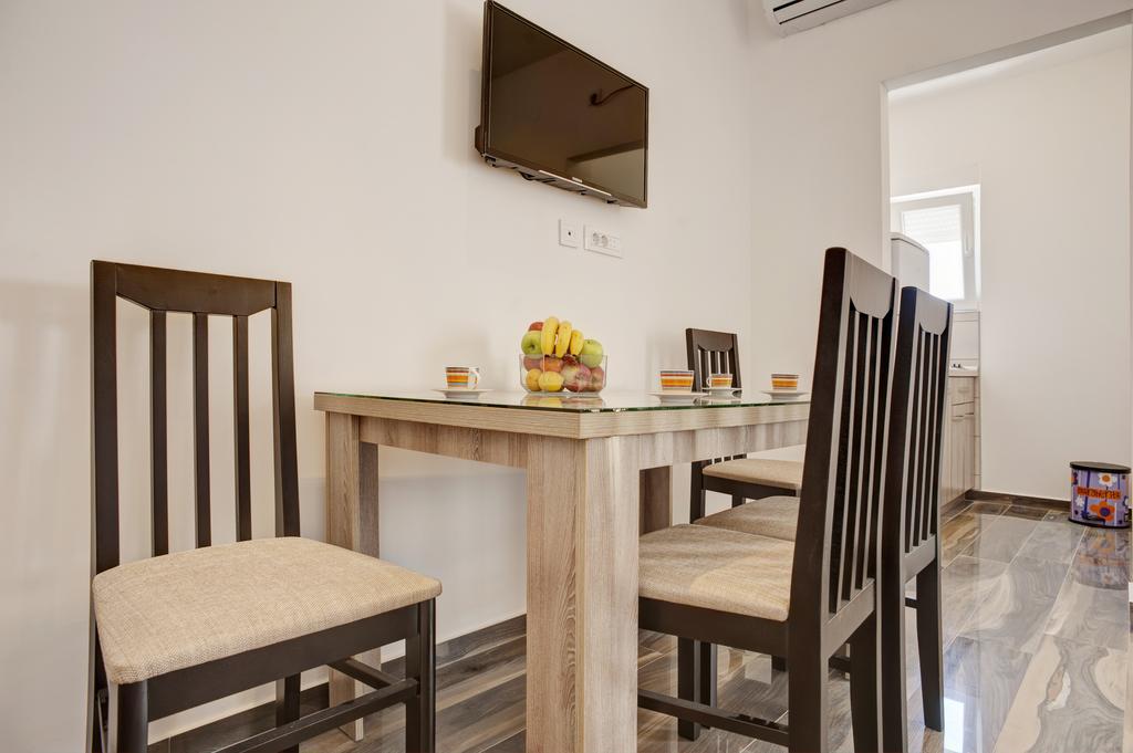 Apartmani Agape Petrovac na moru Exterior foto