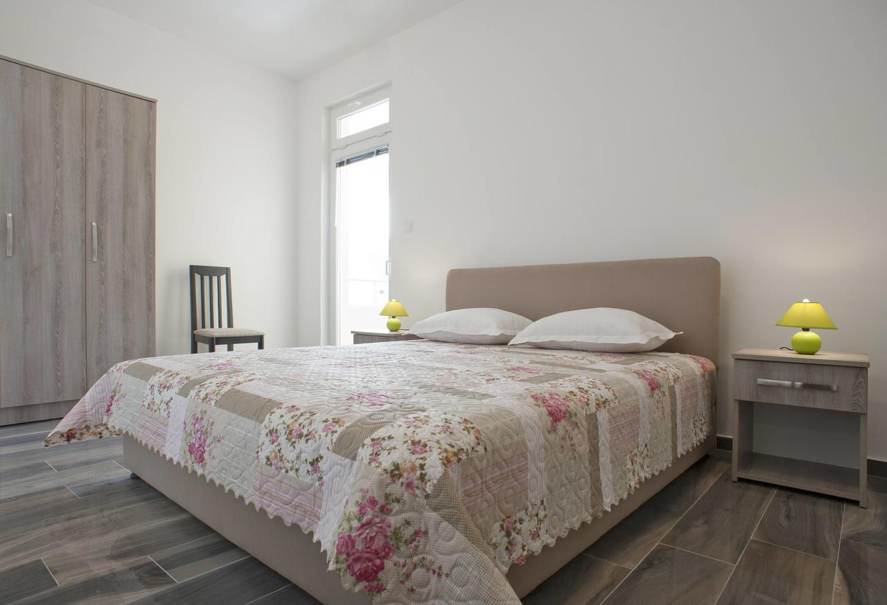 Apartmani Agape Petrovac na moru Exterior foto